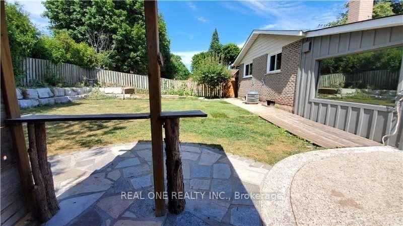 133 Mccraney Oakville,ON L6H 1H5 — Photo 17
