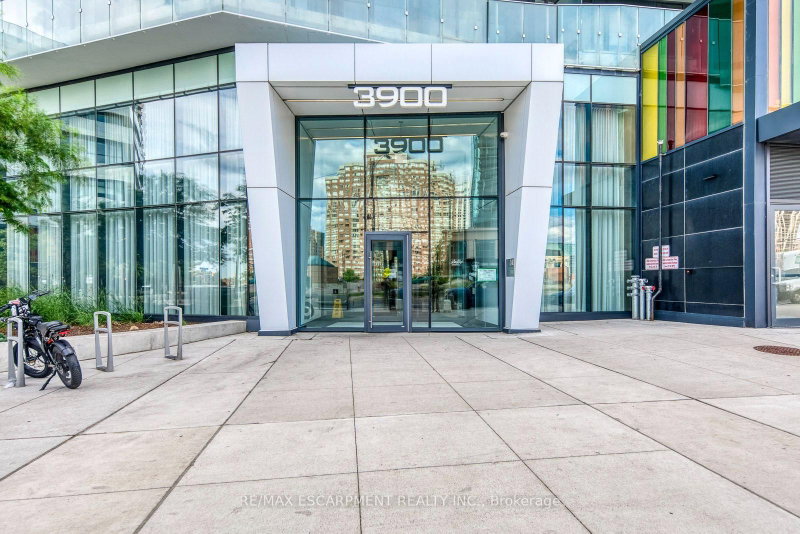 5010 - 3900 Confederation Parkway