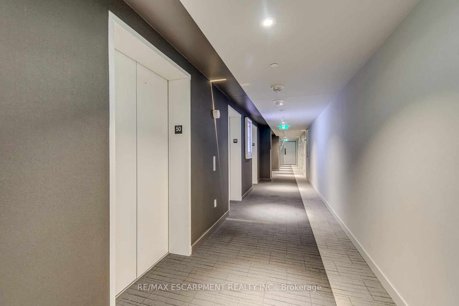 3900 Confederation Parkway • #5010 • Mississauga, ON photo 5