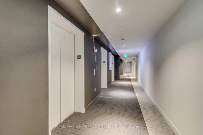 3900 Confederation Parkway • #5010 • Mississauga, ON photo 5