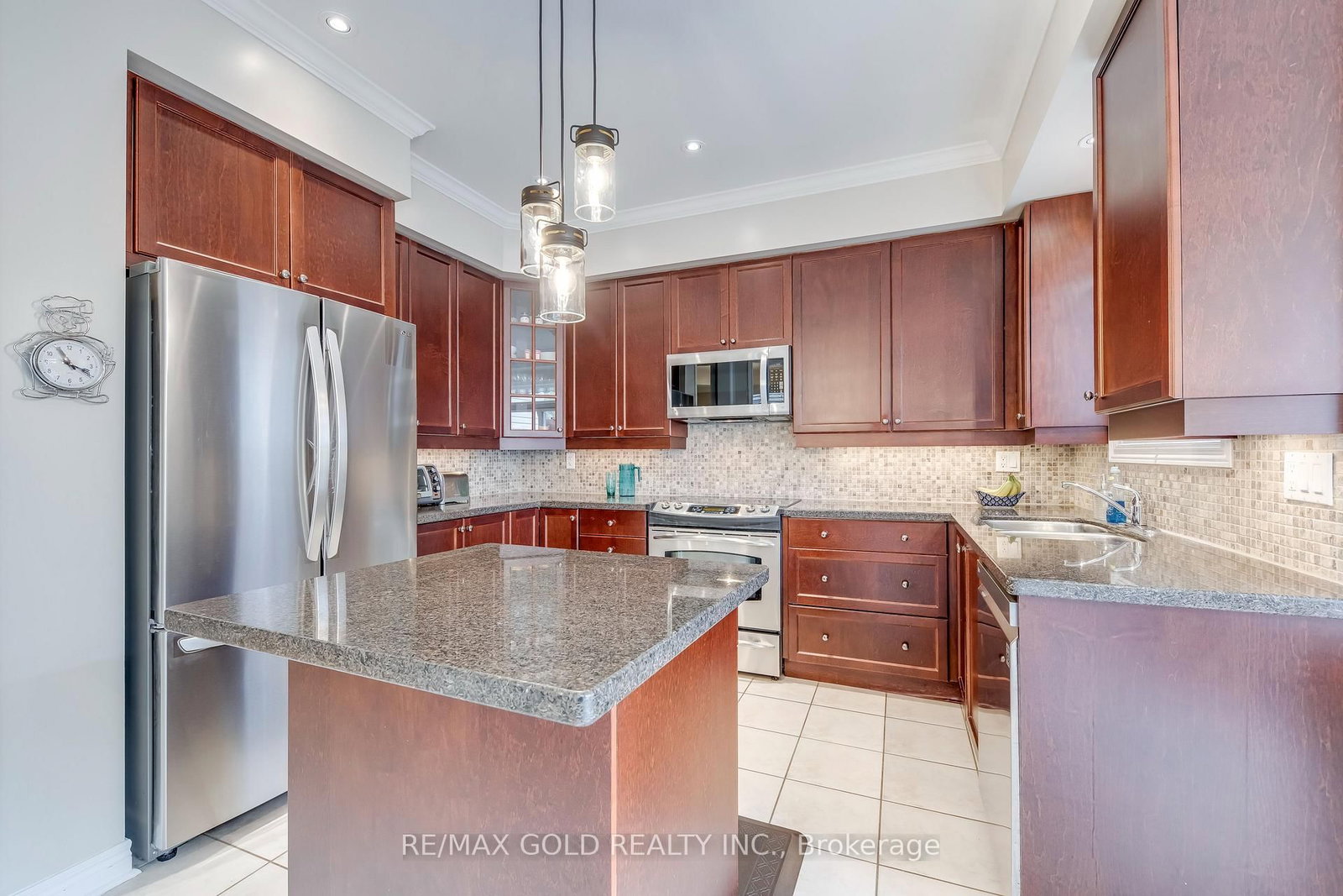4831 Columbus Drive • Burlington, ON photo 16
