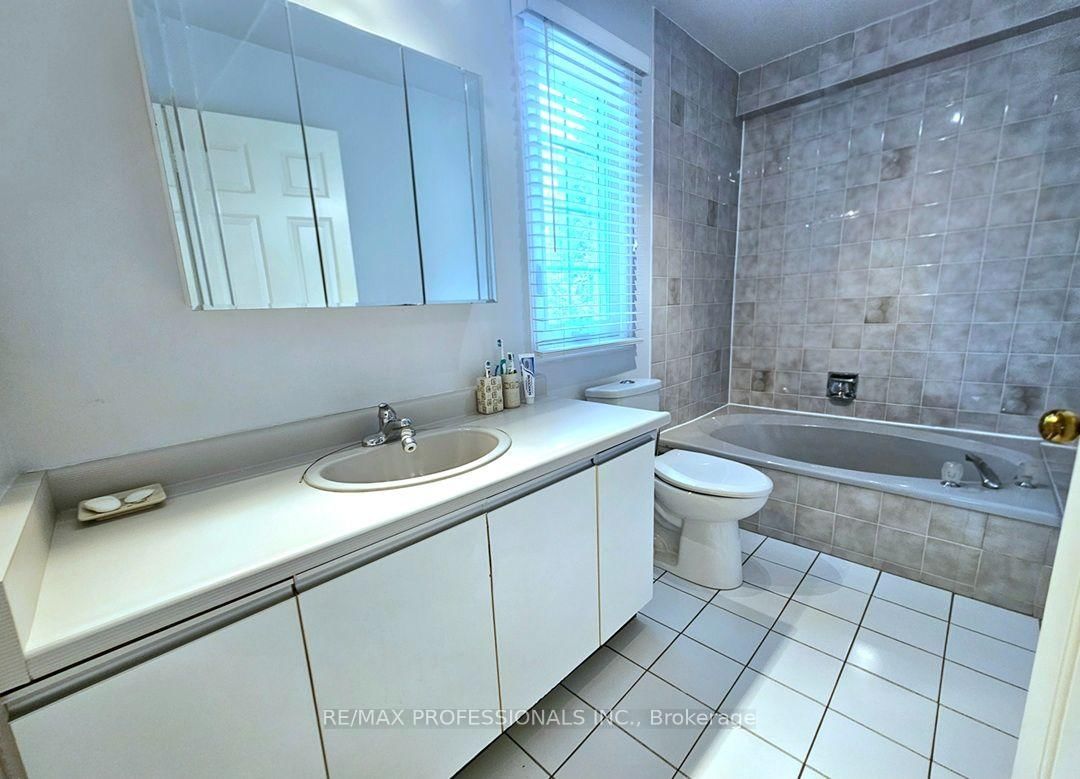 500 Silverthorne Crescent • #1 • Mississauga, ON photo 26