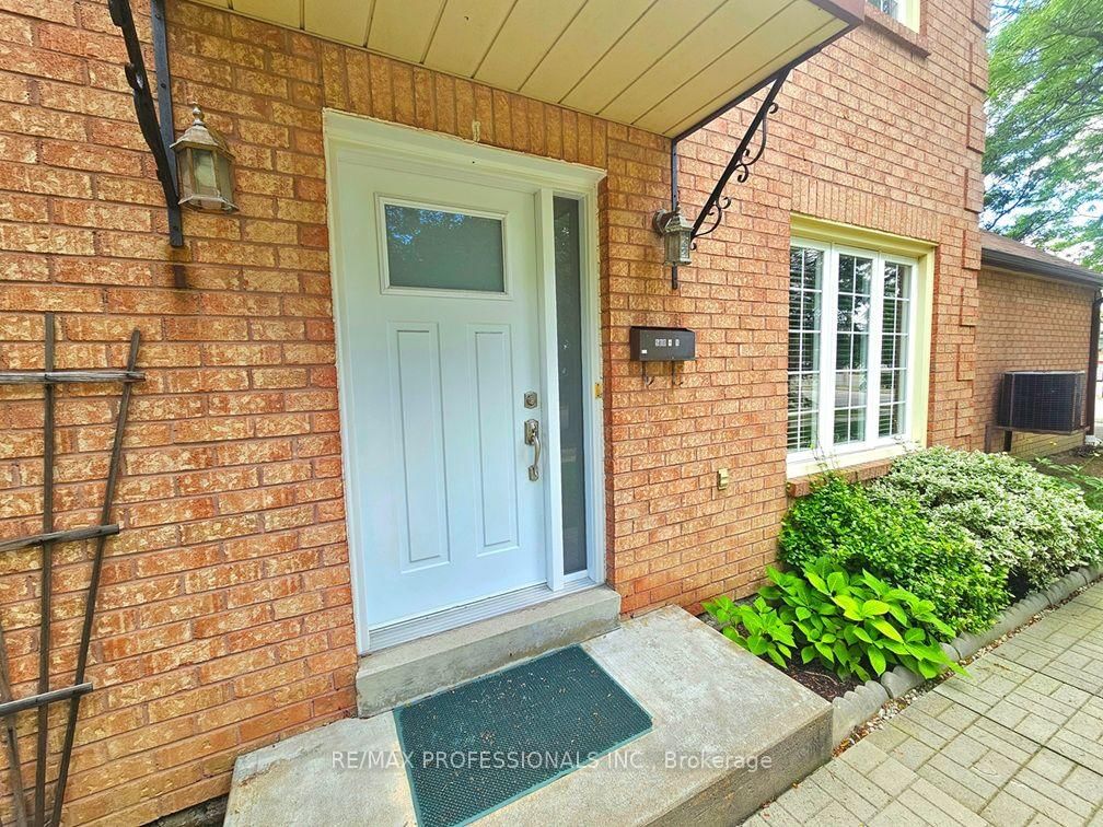 500 Silverthorne Crescent • #1 • Mississauga, ON photo 6