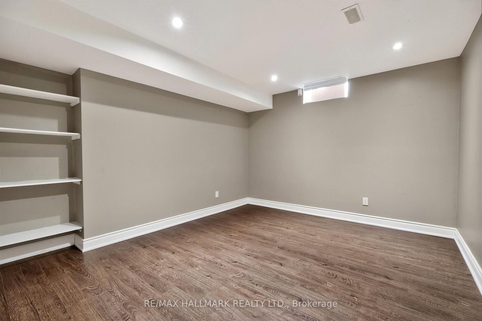 99 Royal West Drive • Brampton, ON photo 36