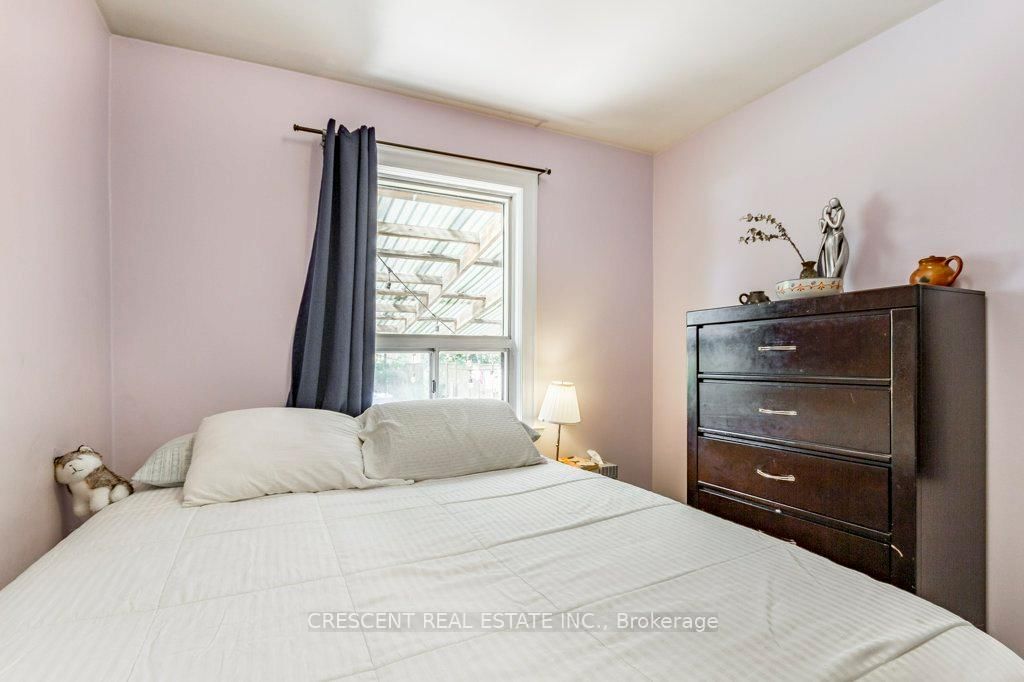 982 Briar Hill Avenue • Toronto, ON photo 19