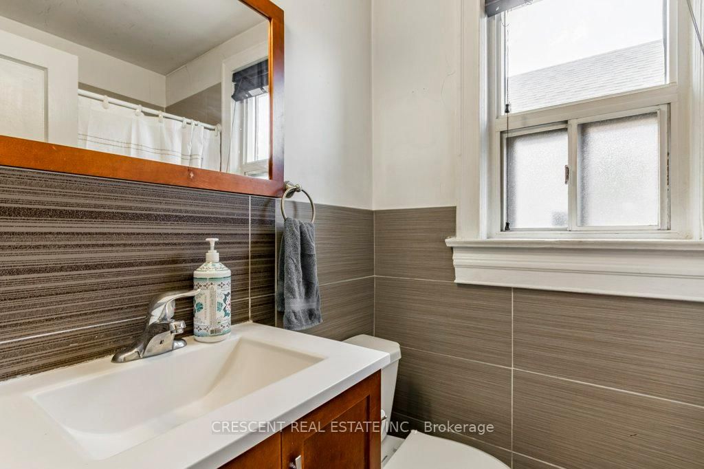982 Briar Hill Avenue • Toronto, ON photo 23