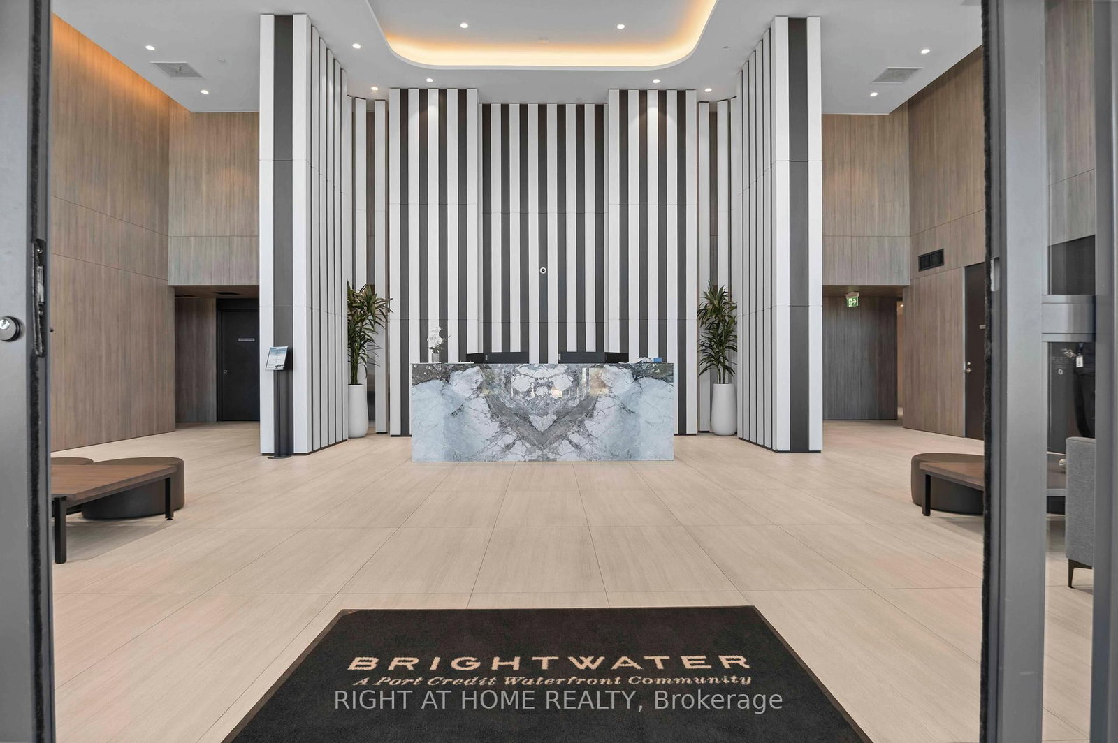 220 Missinnihe Way • #403 • Mississauga, ON photo 12