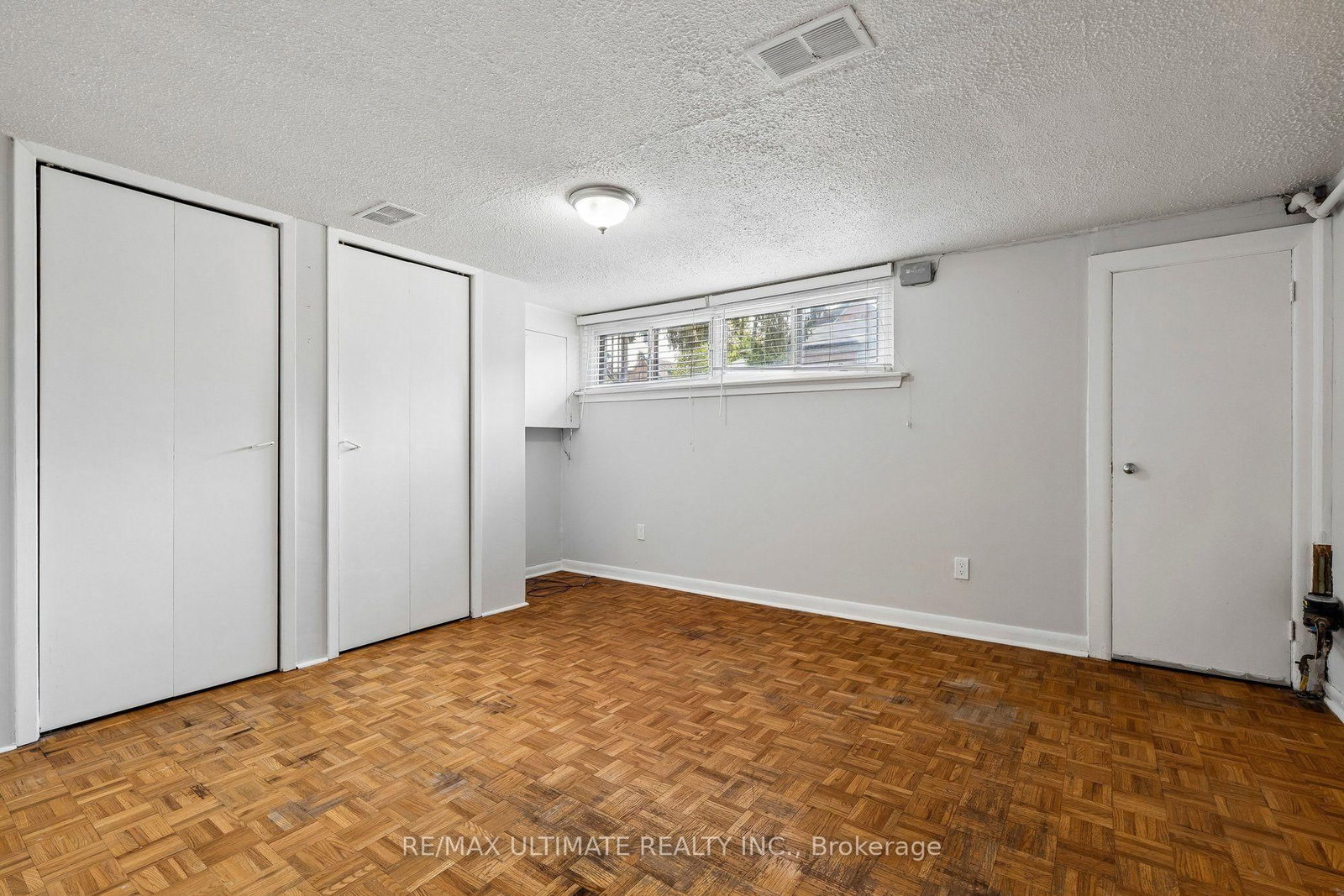 124 Hope Street • Toronto, ON photo 39