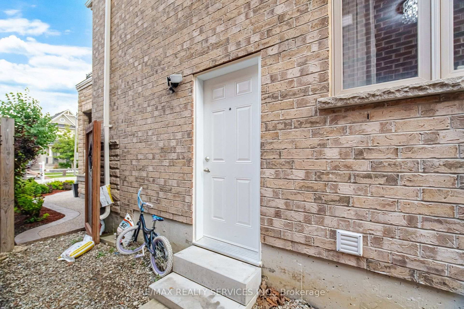 79 Cedarholme Avenue • Caledon, ON photo 43