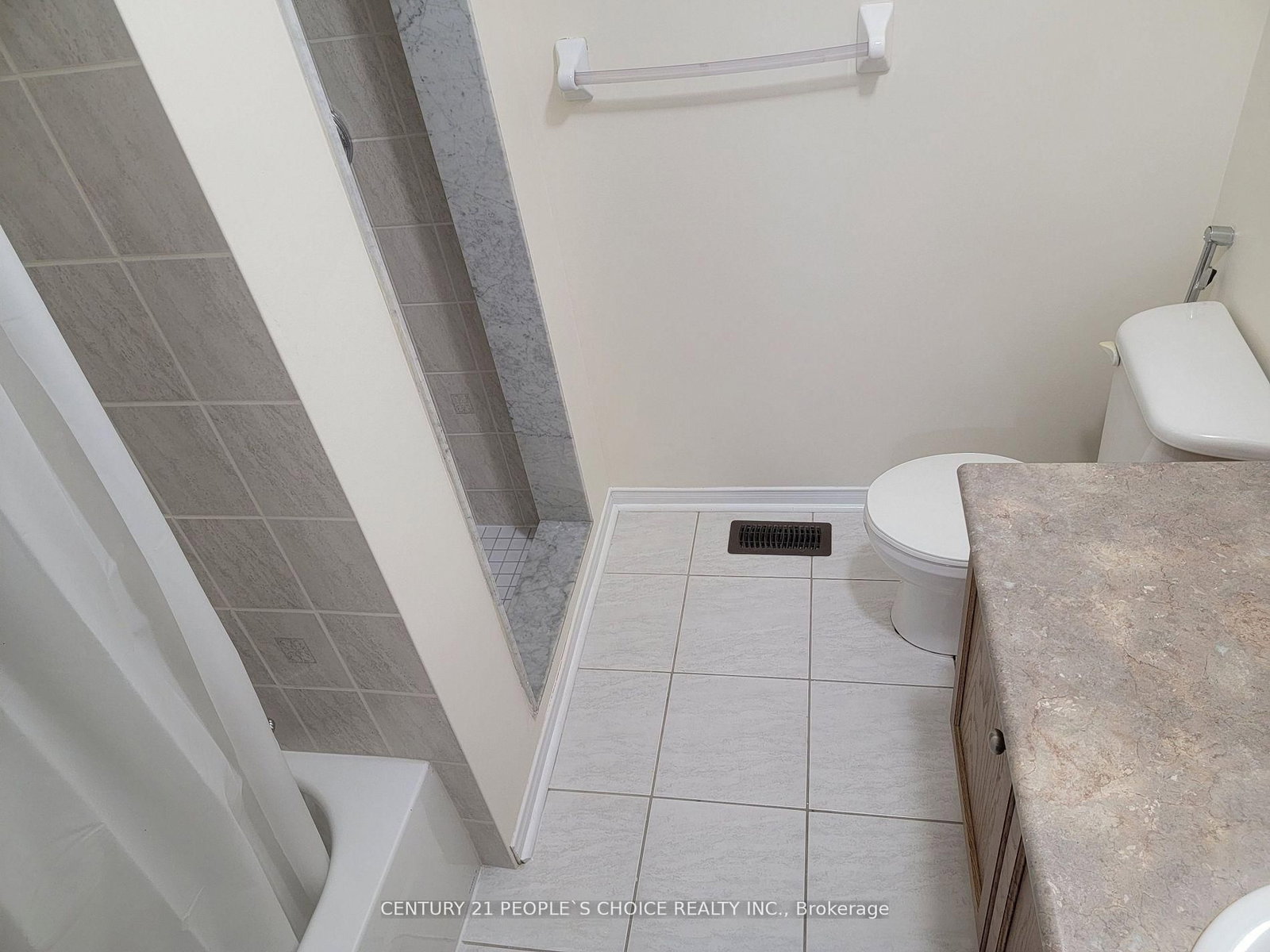 Upper-783 Millworks Cres, Mississauga, view 19