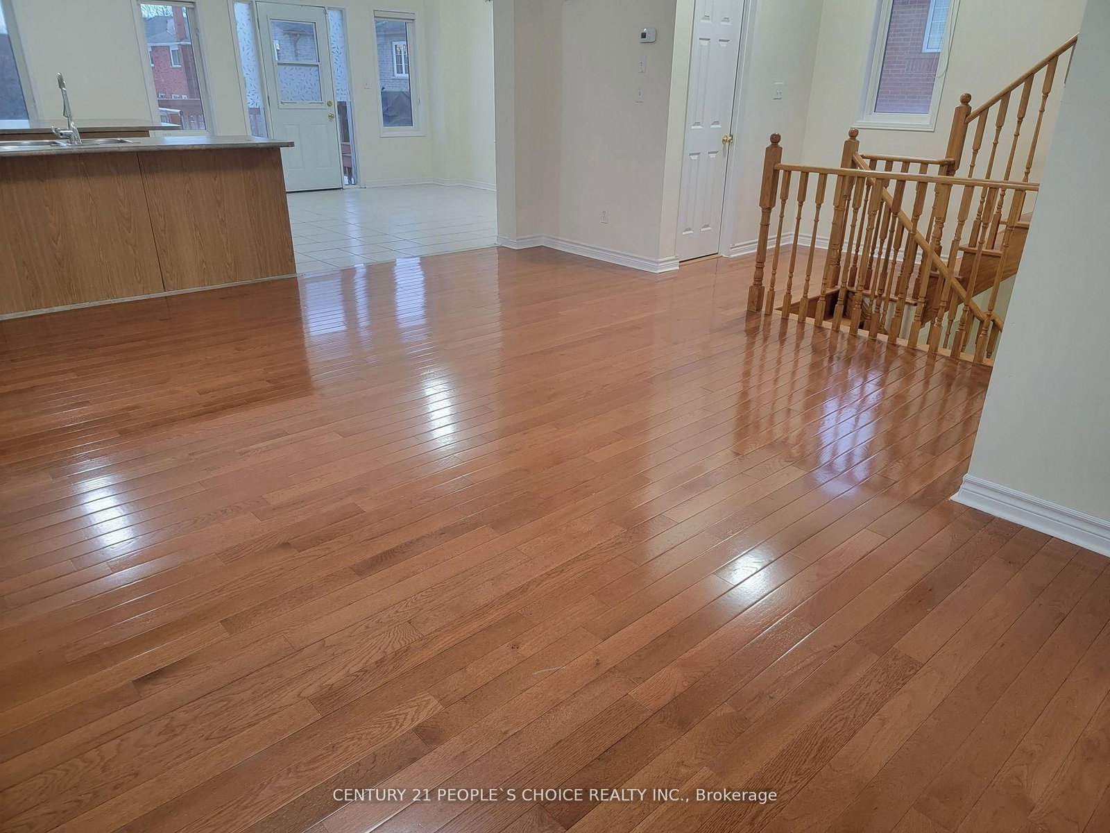 Upper-783 Millworks Cres, Mississauga, view 5