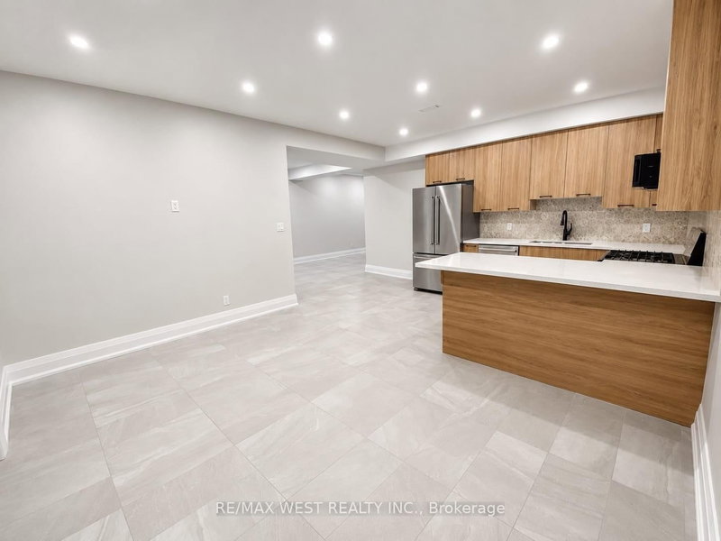 Basement - 58 Aura Lea Boulevard
