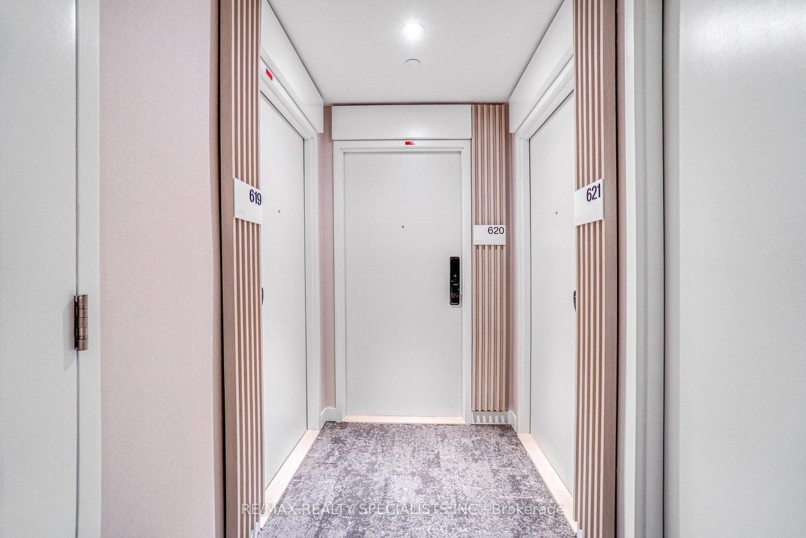 620-28 Ann St, Mississauga, view 11