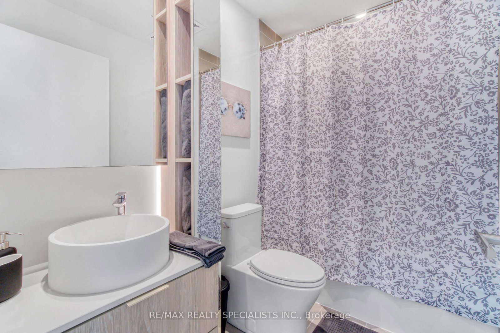620-28 Ann St, Mississauga, view 23