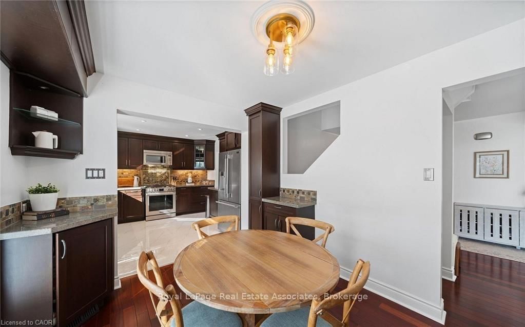 Upper-1550 Woodeden Dr, Mississauga, view 11