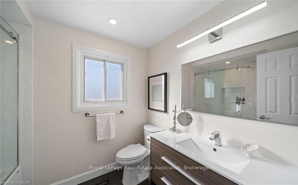 Upper-1550 Woodeden Dr, Mississauga, view 18