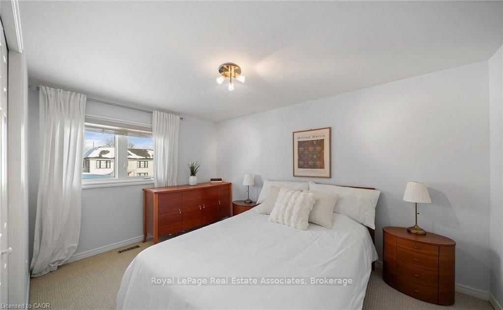 Upper-1550 Woodeden Dr, Mississauga, view 20