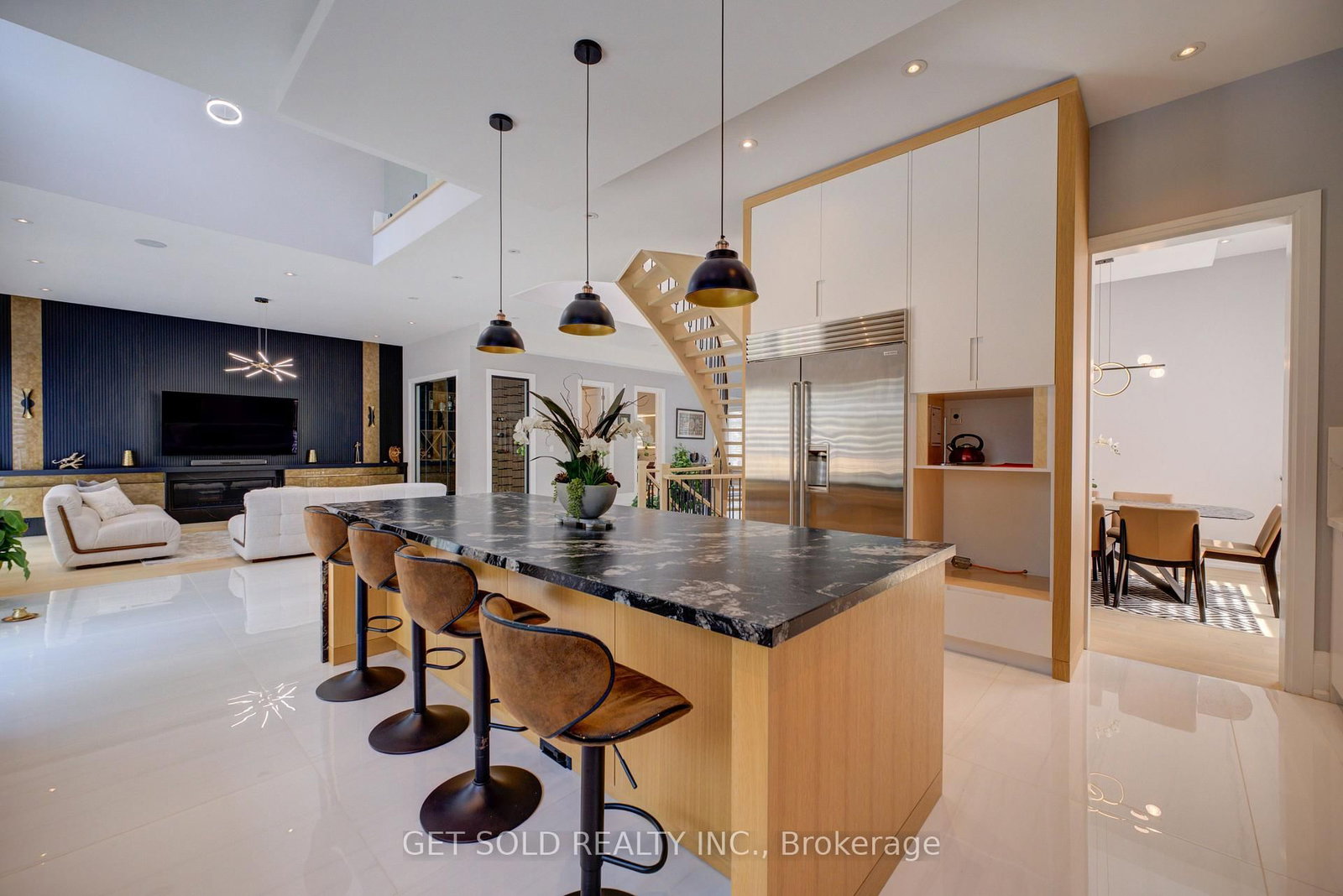 150 Wolfdale Avenue • Oakville, ON photo 15