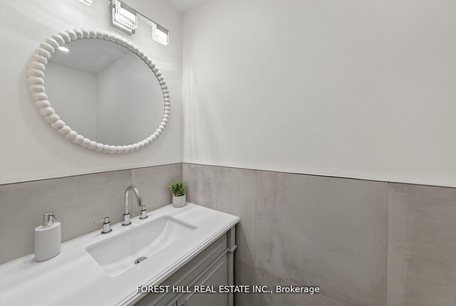 37 Cherry Post Crescent • Toronto, ON photo 21