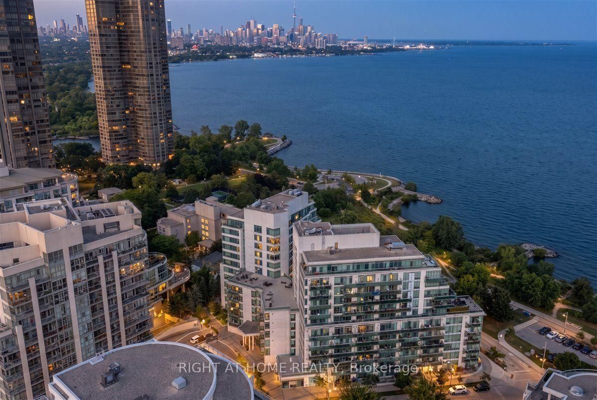5 Marine Parade Drive • #1111 • Toronto, ON photo 21