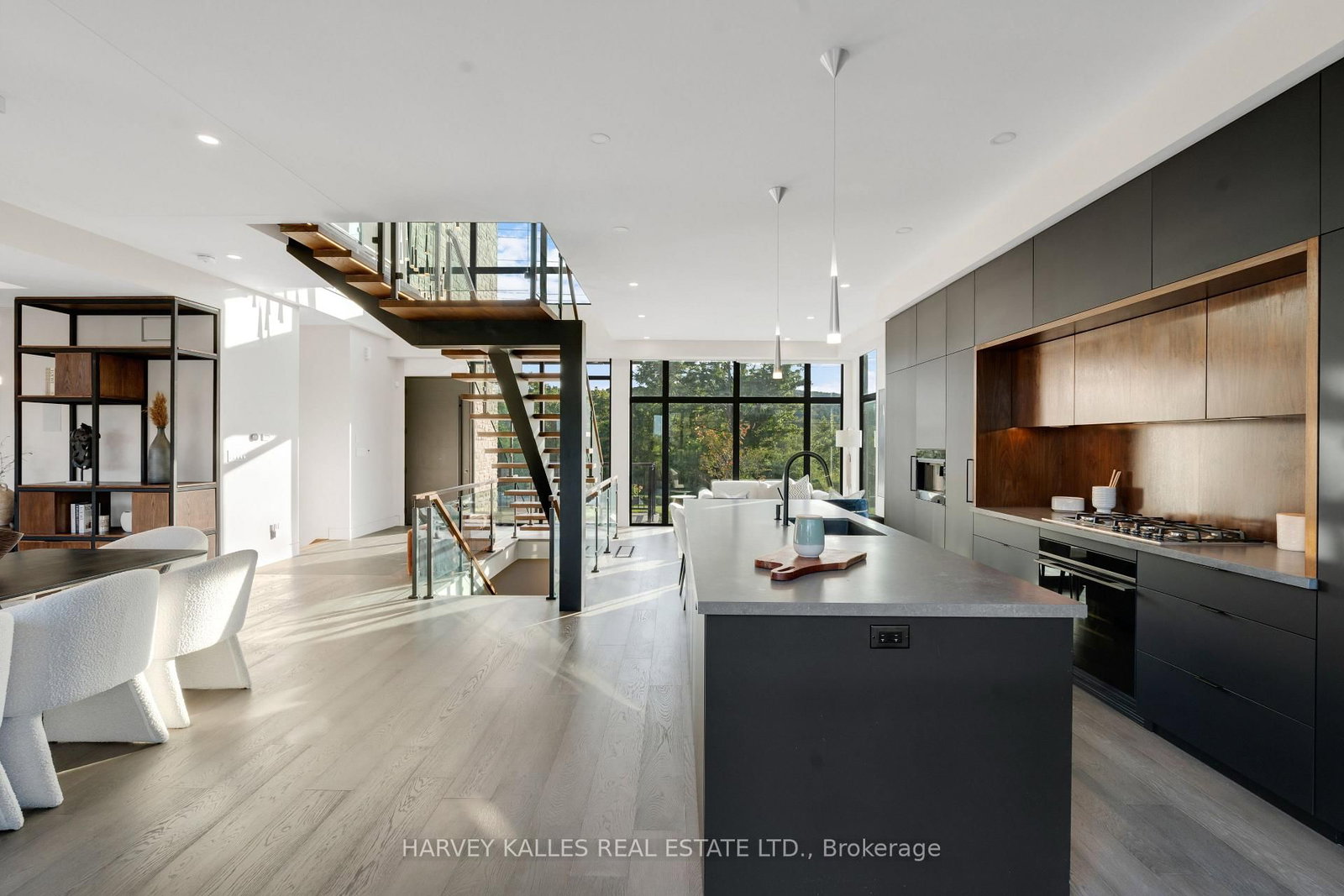 29 Peru Road • Milton, ON photo 9