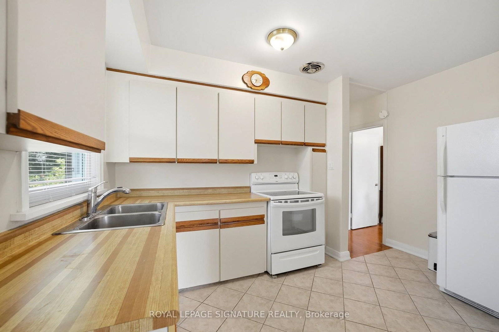40 Kirk Bradden Road E • Toronto, ON photo 10