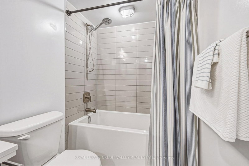 10 Drummond Toronto,ON M8V 1Y8 — Photo 16