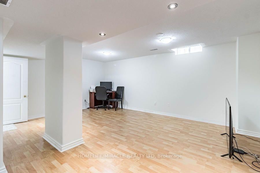 21 Tralee Street • Brampton, ON photo 39