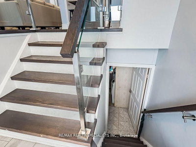 18 Ashford Court • Brampton, ON photo 5
