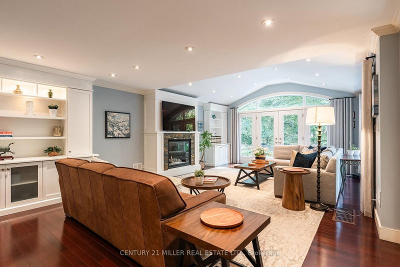 240 Colchester Oakville,ON L6J 5S5 — Photo 18