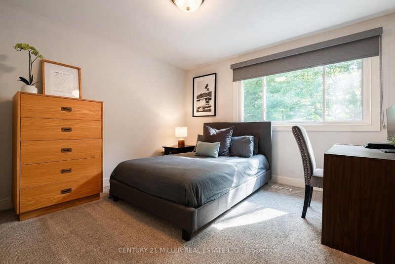 240 Colchester Oakville,ON L6J 5S5 — Photo 28