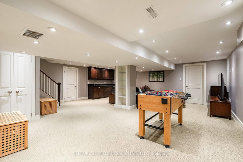 240 Colchester Oakville,ON L6J 5S5 — Photo 34