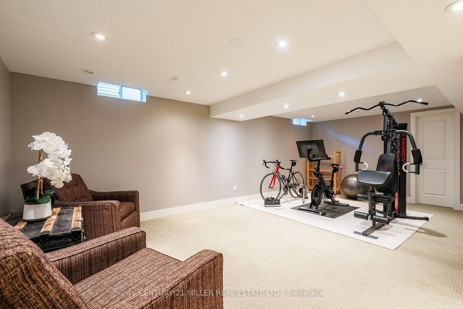 240 Colchester Drive • Oakville, ON photo 37