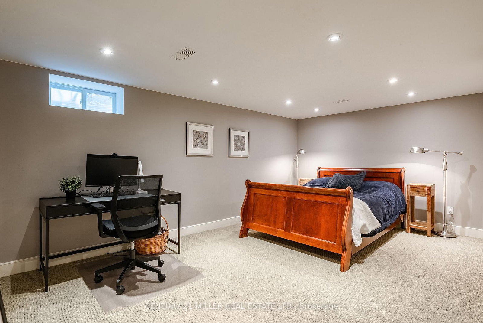 240 Colchester Drive • Oakville, ON photo 38