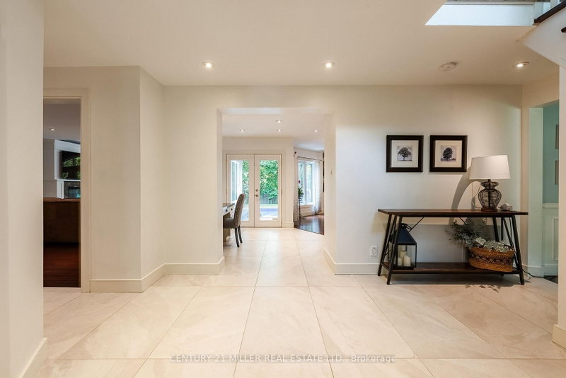 240 Colchester Oakville,ON L6J 5S5 — Photo 8