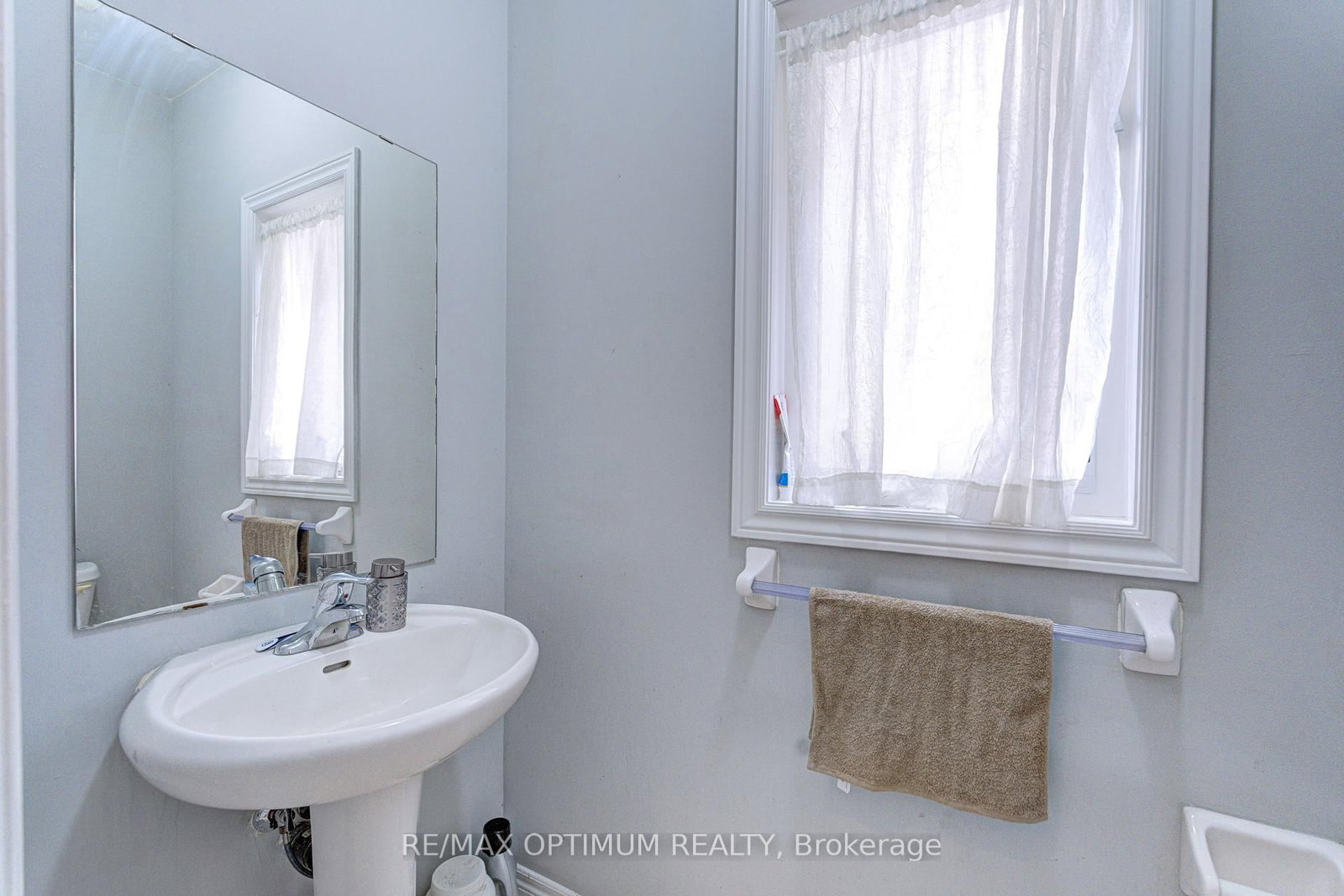 12 Franktown Drive • Brampton, ON photo 13