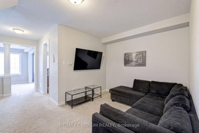 12 Franktown Drive • Brampton, ON photo 6