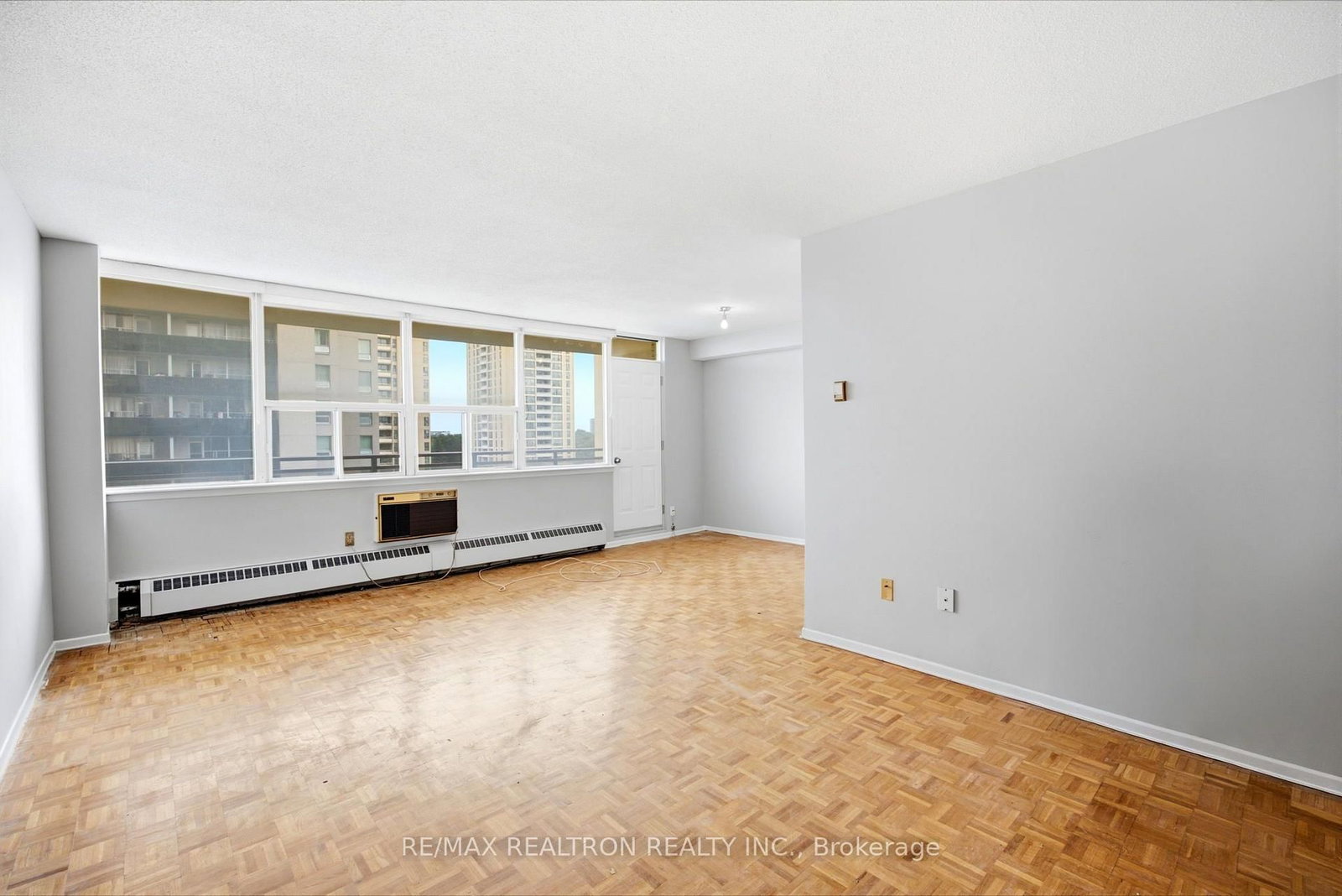 155 Marlee Avenue • #909 • Toronto, ON photo 13