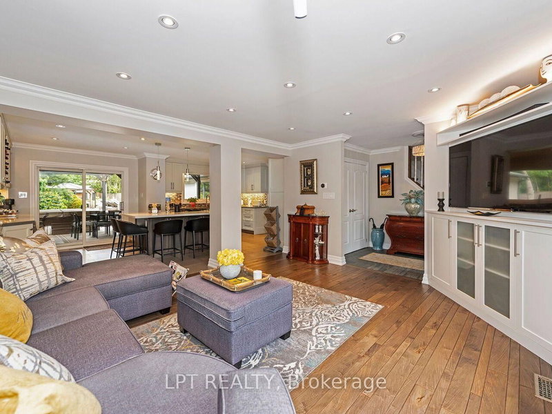 493 Tipperton Oakville,ON L6L 5E1 — Photo 8
