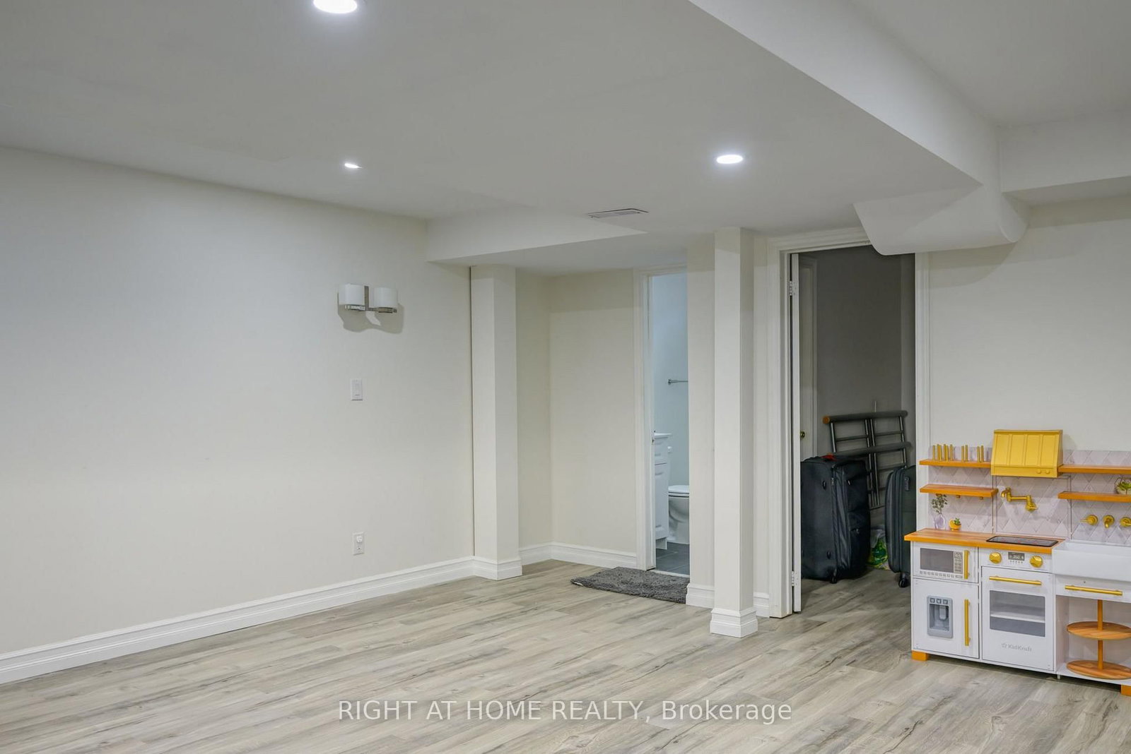 6683 Opera Glass Cres, Mississauga, view 36
