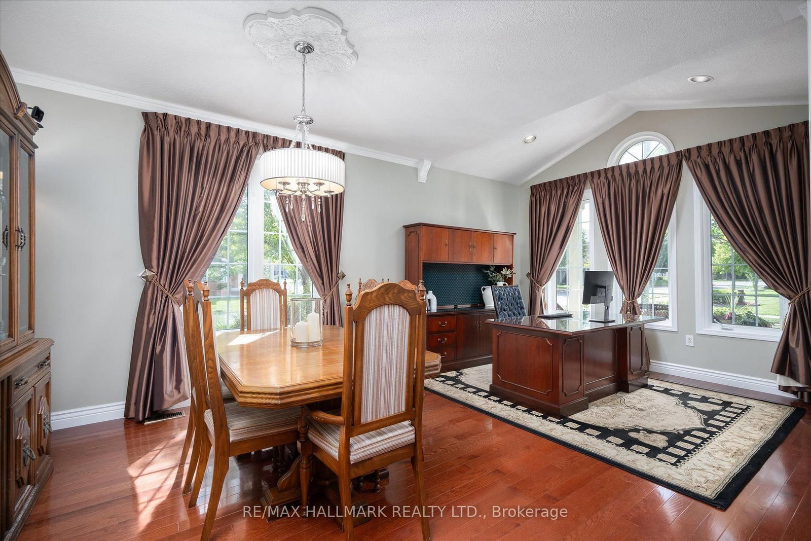 32 Redcastle Street • Brampton, ON photo 12