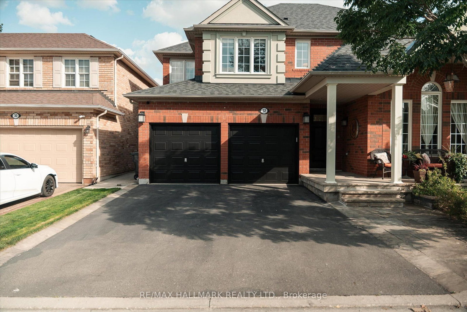 32 Redcastle Street • Brampton, ON photo 3