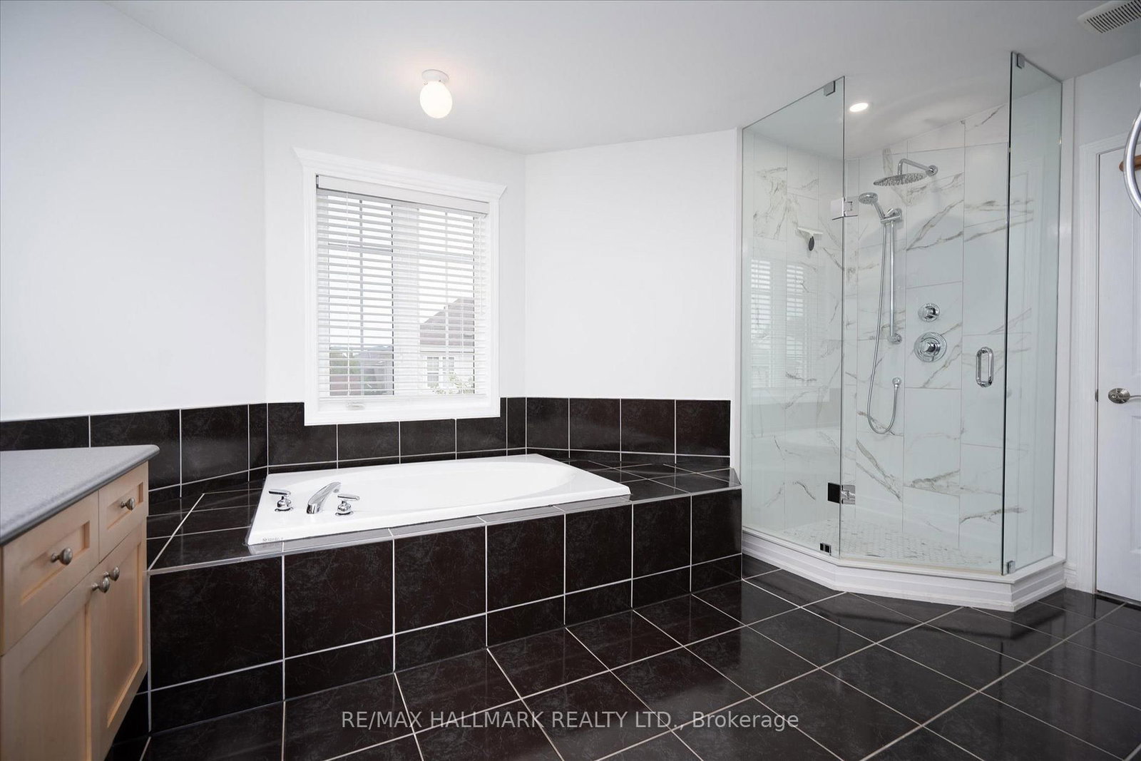 32 Redcastle Street • Brampton, ON photo 31