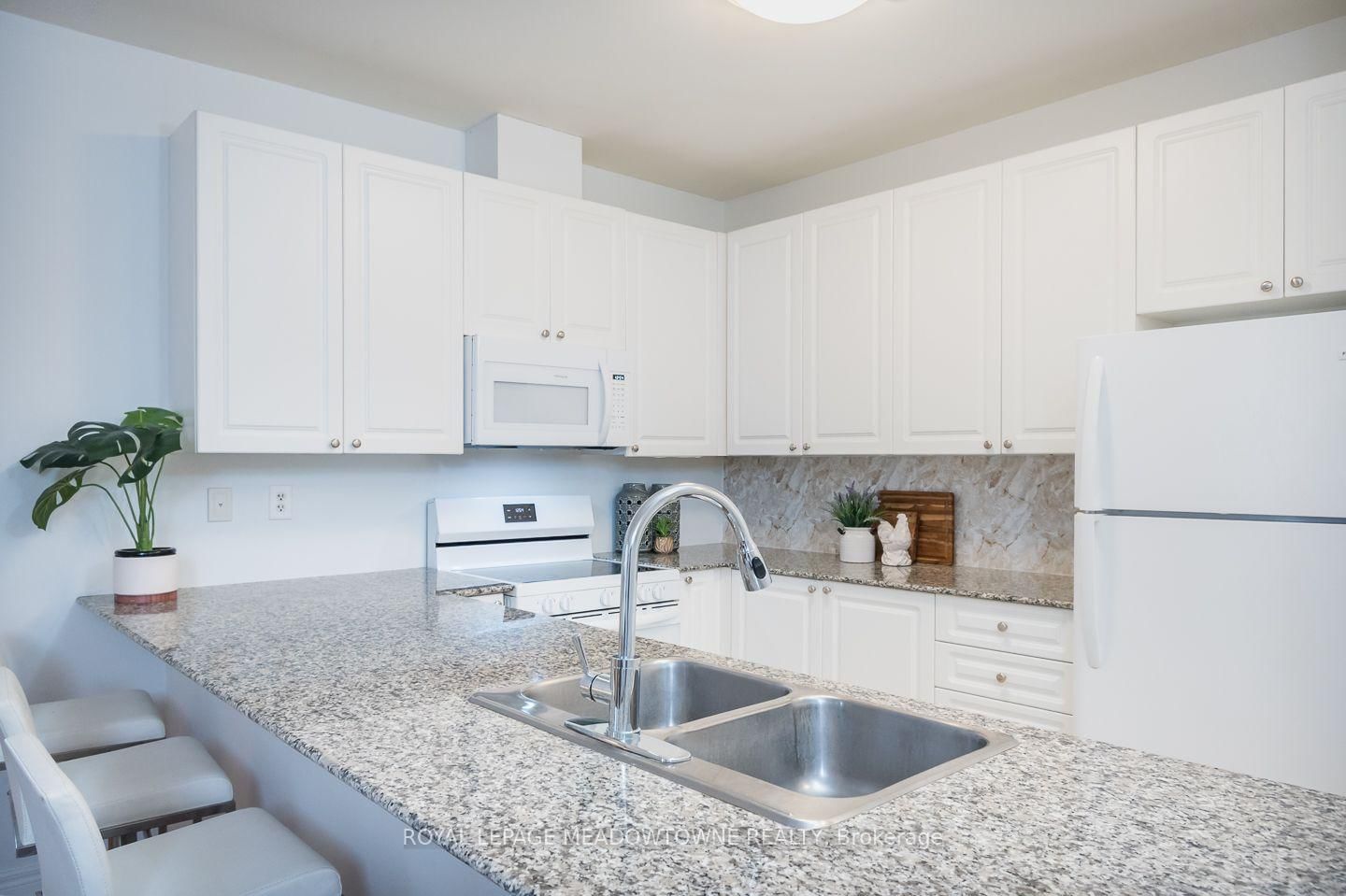 383 Main Street E • #302 • Milton, ON photo 13