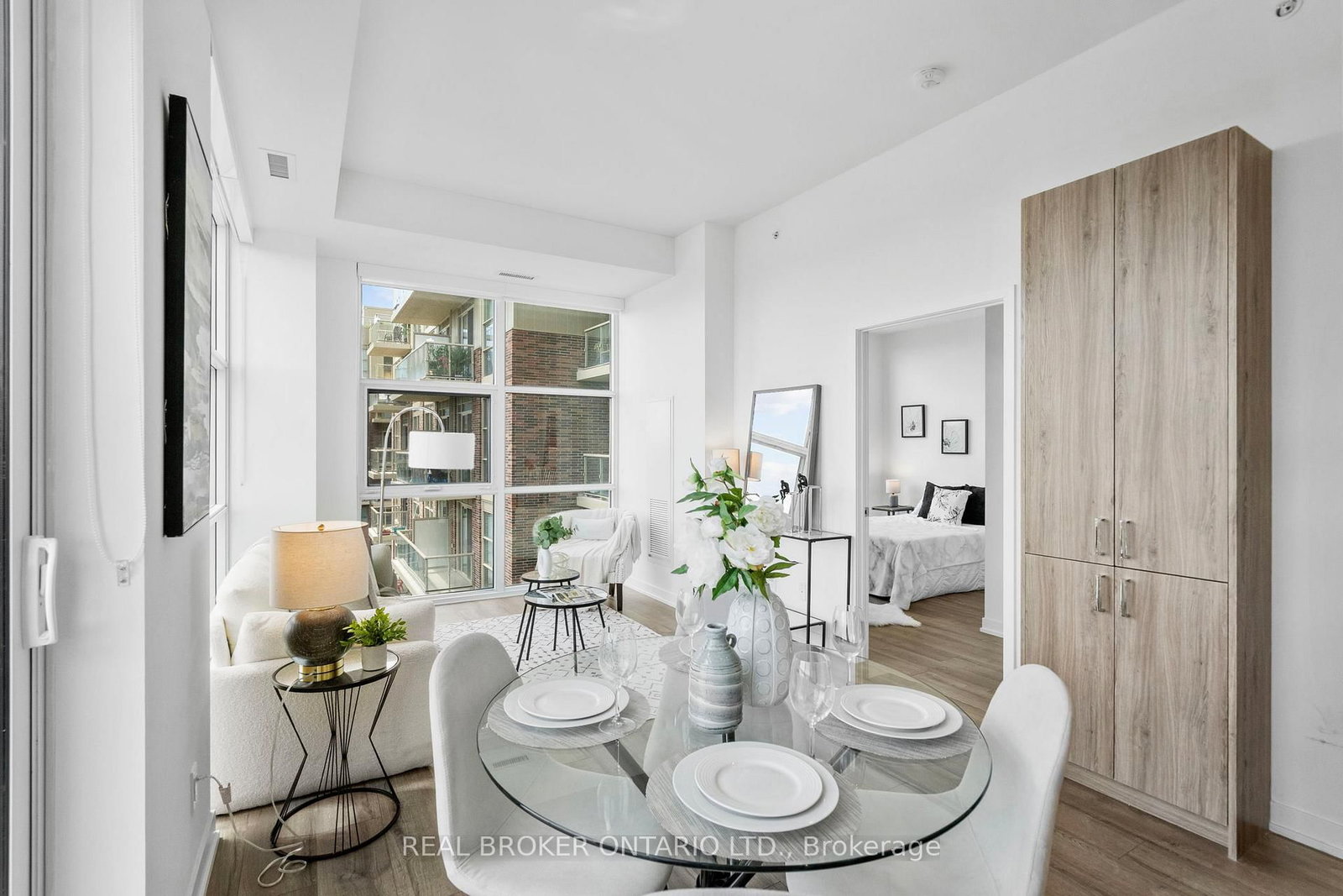 1787 St Clair Avenue W • #920 • Toronto, ON photo 11