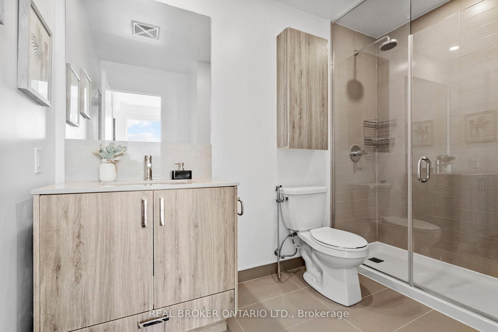 1787 St Clair Avenue W • #920 • Toronto, ON photo 24