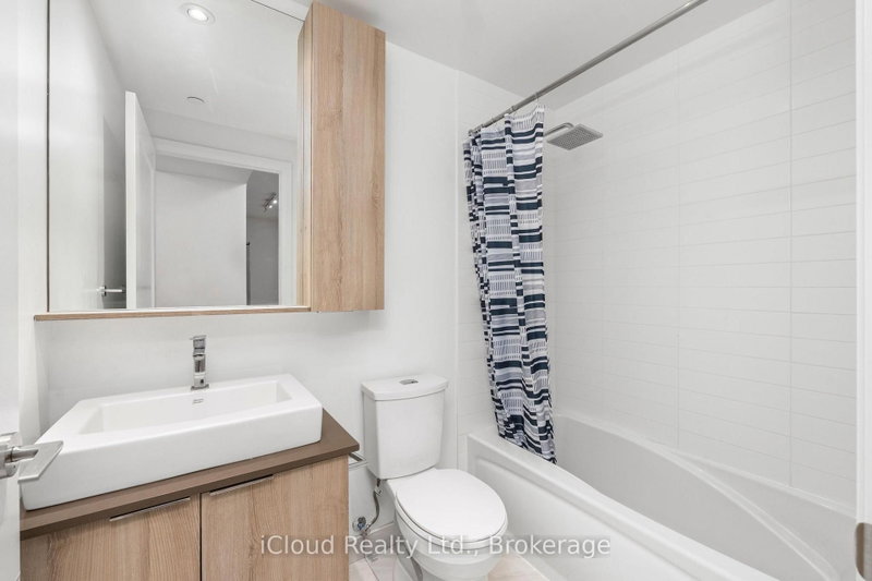 810 - 110 Marine Parade Drive