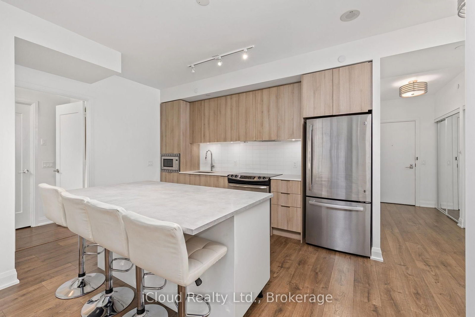 110 Marine Parade Drive • #810 • Toronto, ON photo 6