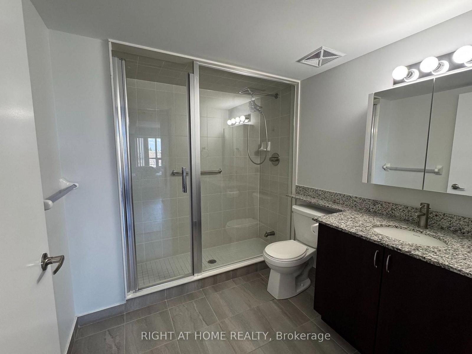 40 Via Rosedale Way • #307 • Brampton, ON photo 14