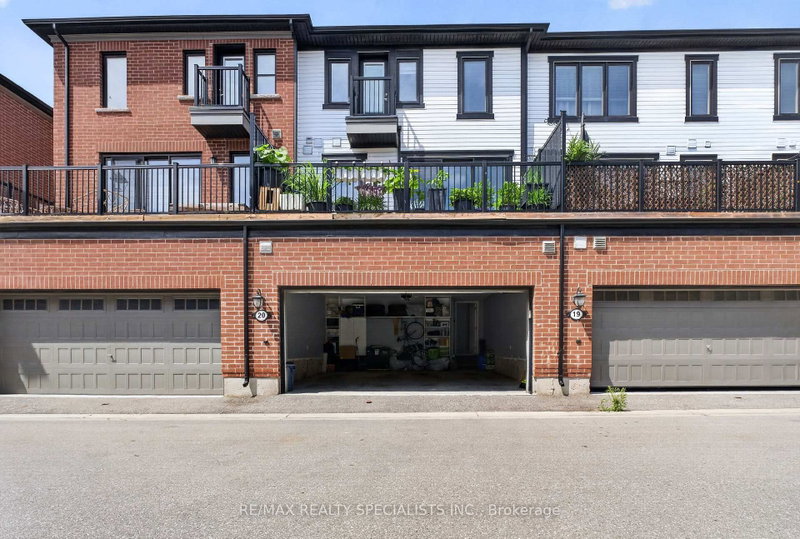 20 - 975 Whitlock Avenue